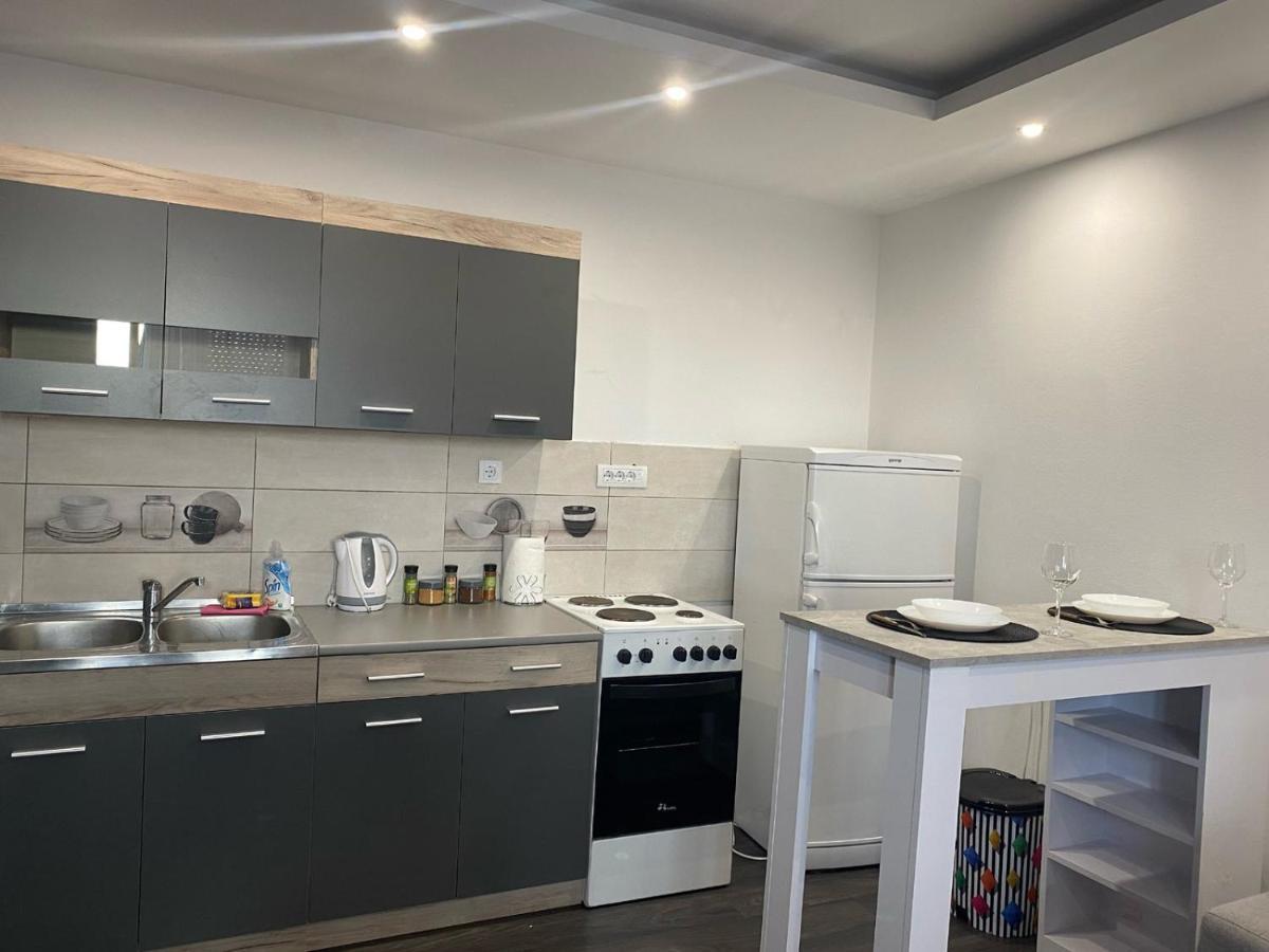 Apartman Mici Nis Ngoại thất bức ảnh