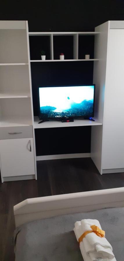Apartman Mici Nis Ngoại thất bức ảnh